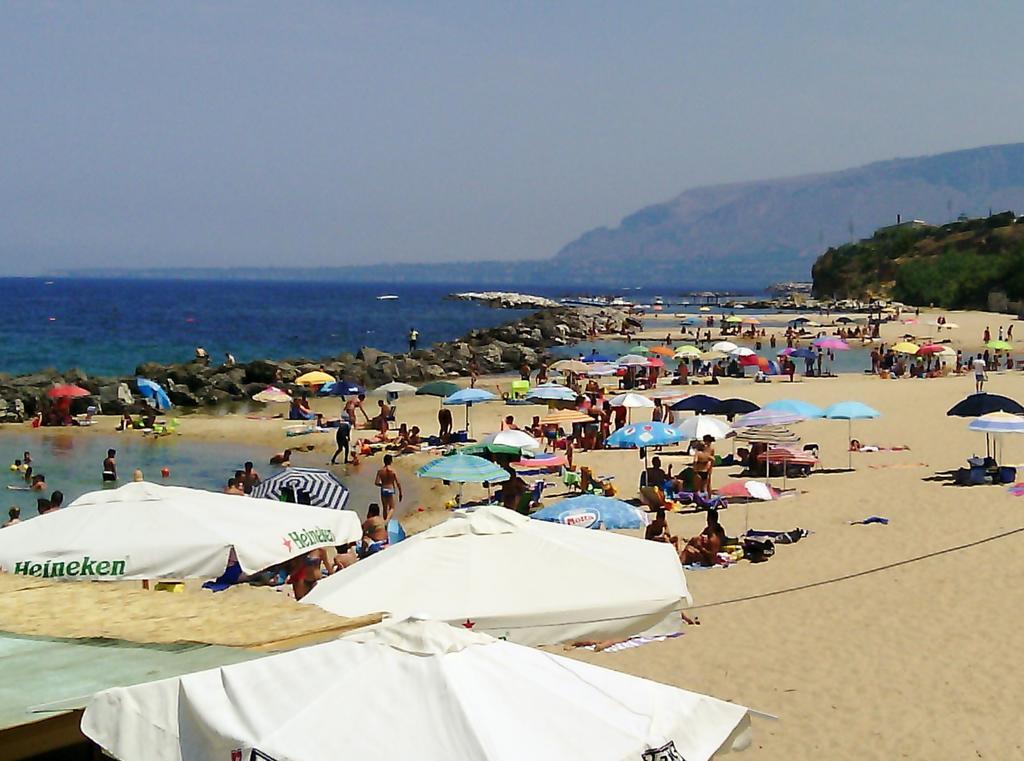 Casa Vacanza Trappeto Palermo Villa Ruang foto