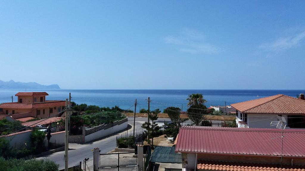 Casa Vacanza Trappeto Palermo Villa Bagian luar foto
